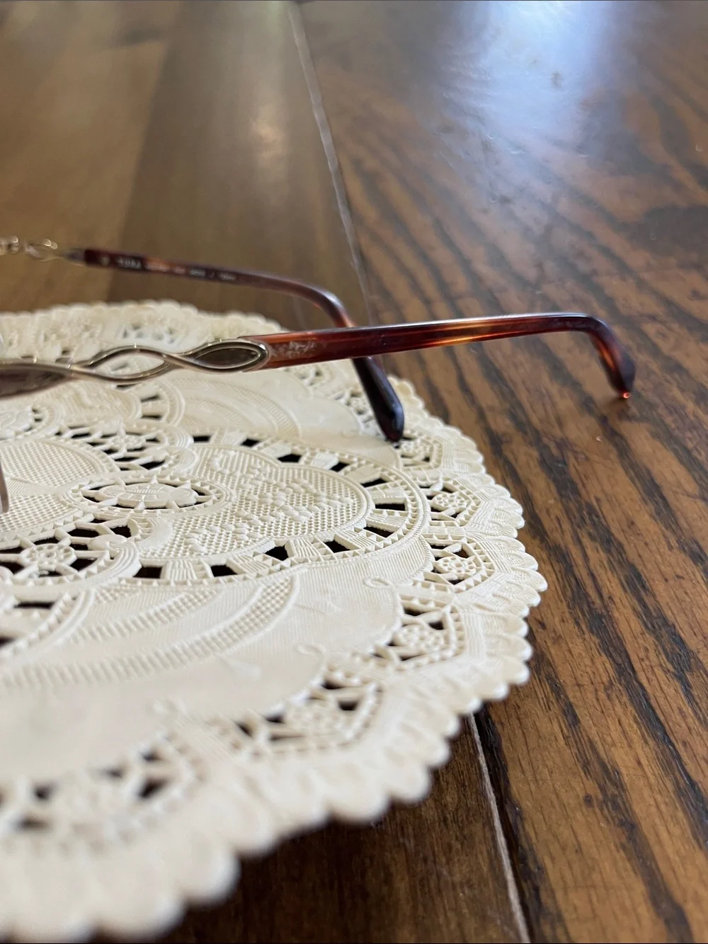 Vintage Tyra gold tinted eyeglasses